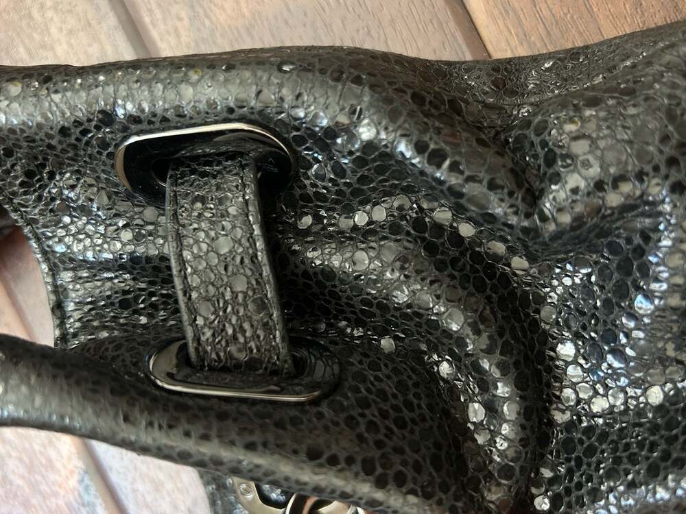 Tory Burch Natalya Black Crackle Leather Hobo Shoulder Bag Urban Chain Witch EUC - Picture 6 of 15